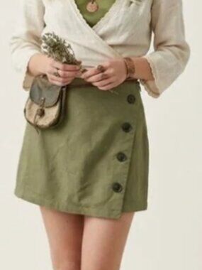 Harper Heritage Olive Green Wrap Mini Skirt – Size Medium – Button Front